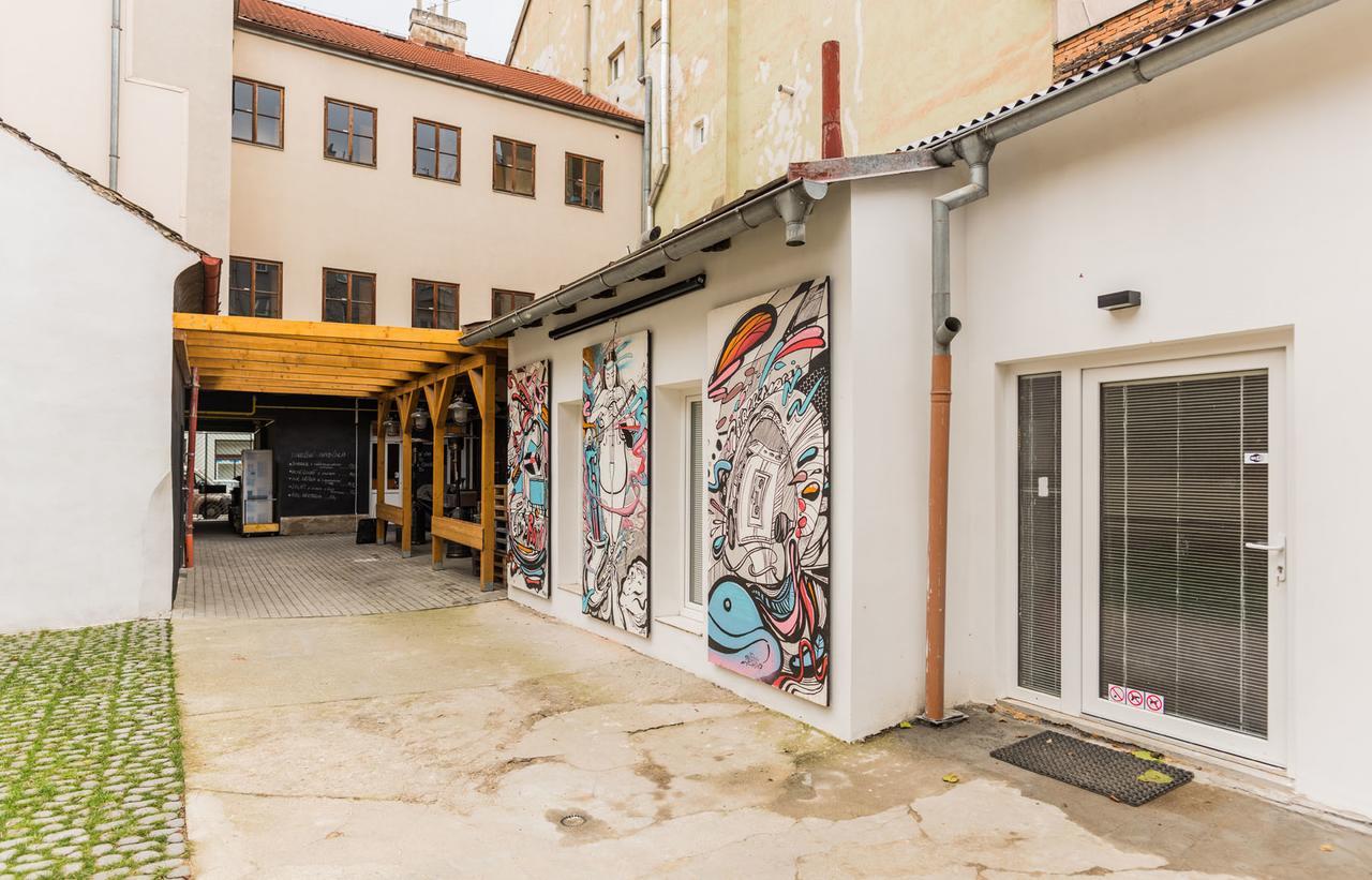 Visitinn Apartments & Hostel プラハ エクステリア 写真
