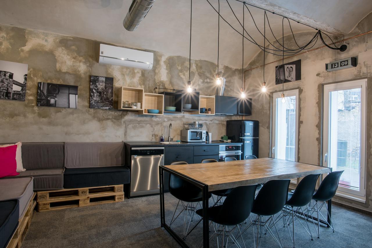 Visitinn Apartments & Hostel プラハ エクステリア 写真