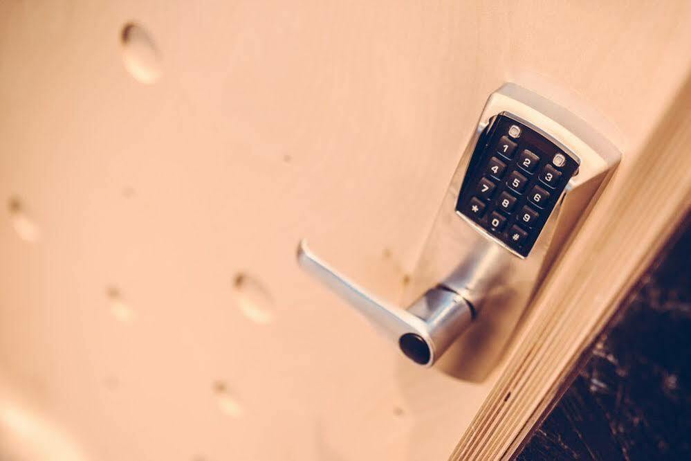 Visitinn Apartments & Hostel プラハ エクステリア 写真