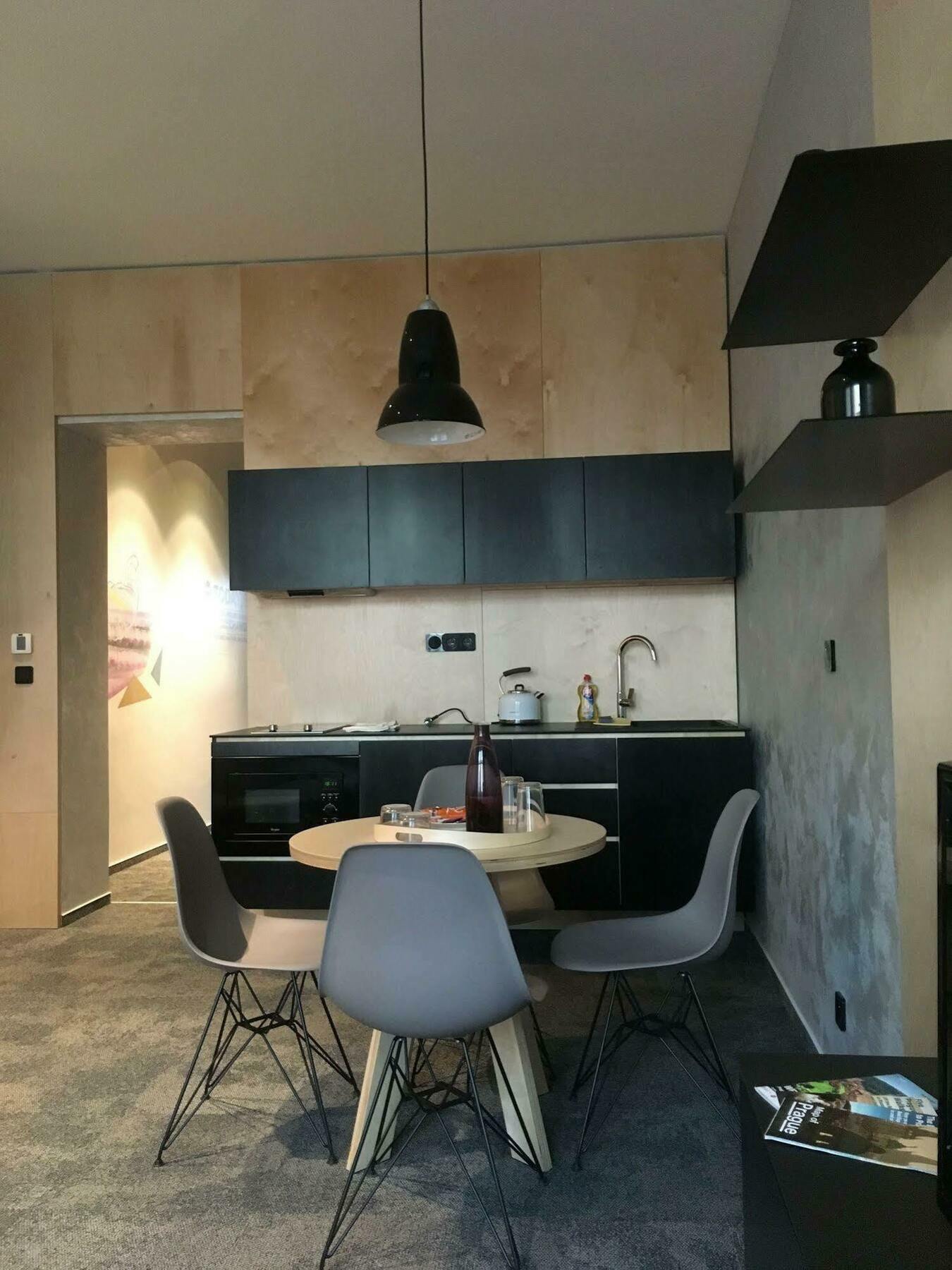Visitinn Apartments & Hostel プラハ エクステリア 写真